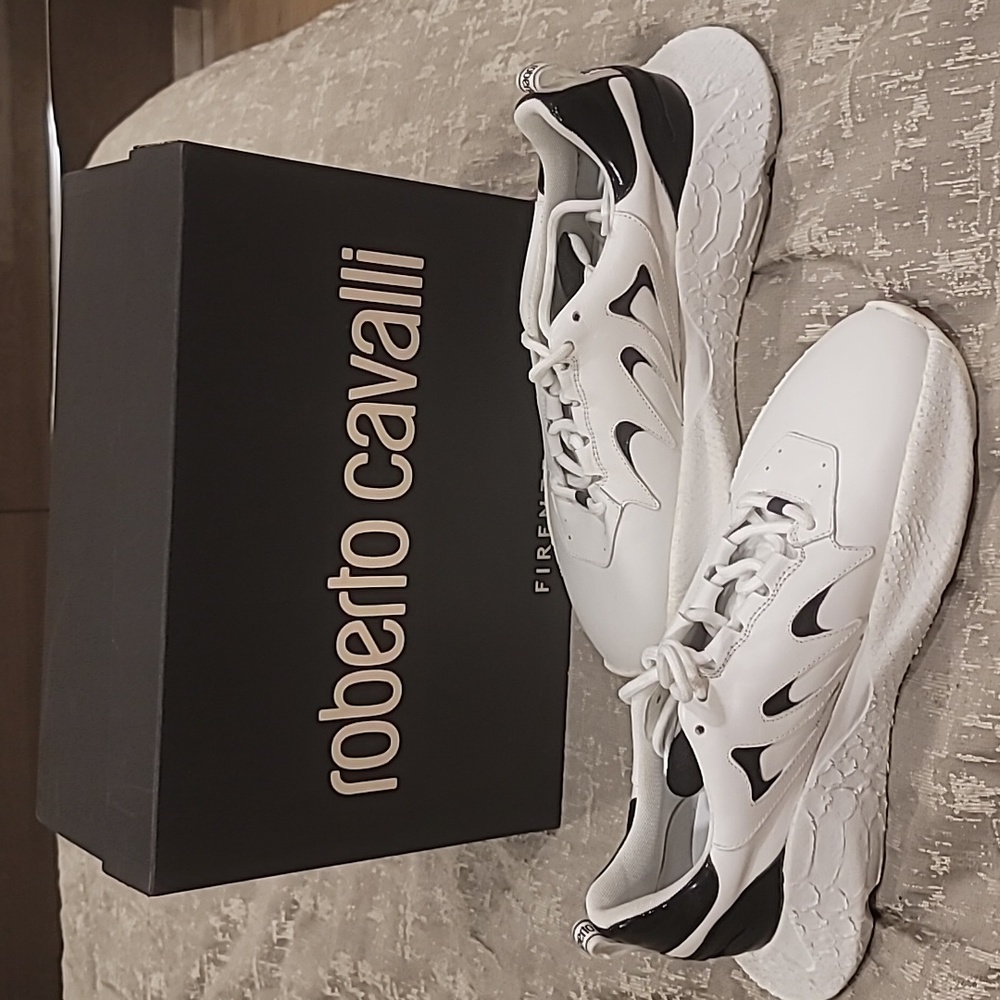 New Roberto Cavalli Men's V1per Sneakers in White Black, Brand Size 44